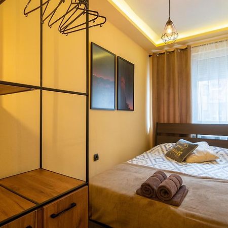 Apartments Skopje Downtown Esterno foto