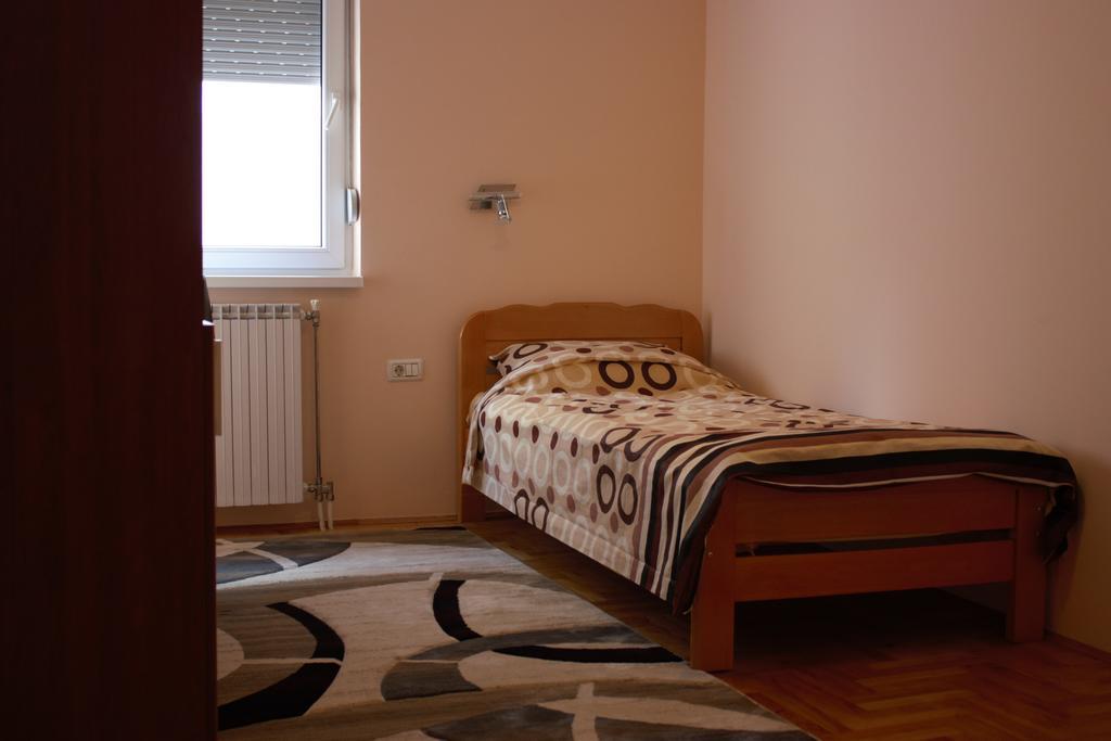 Apartments Skopje Downtown Esterno foto